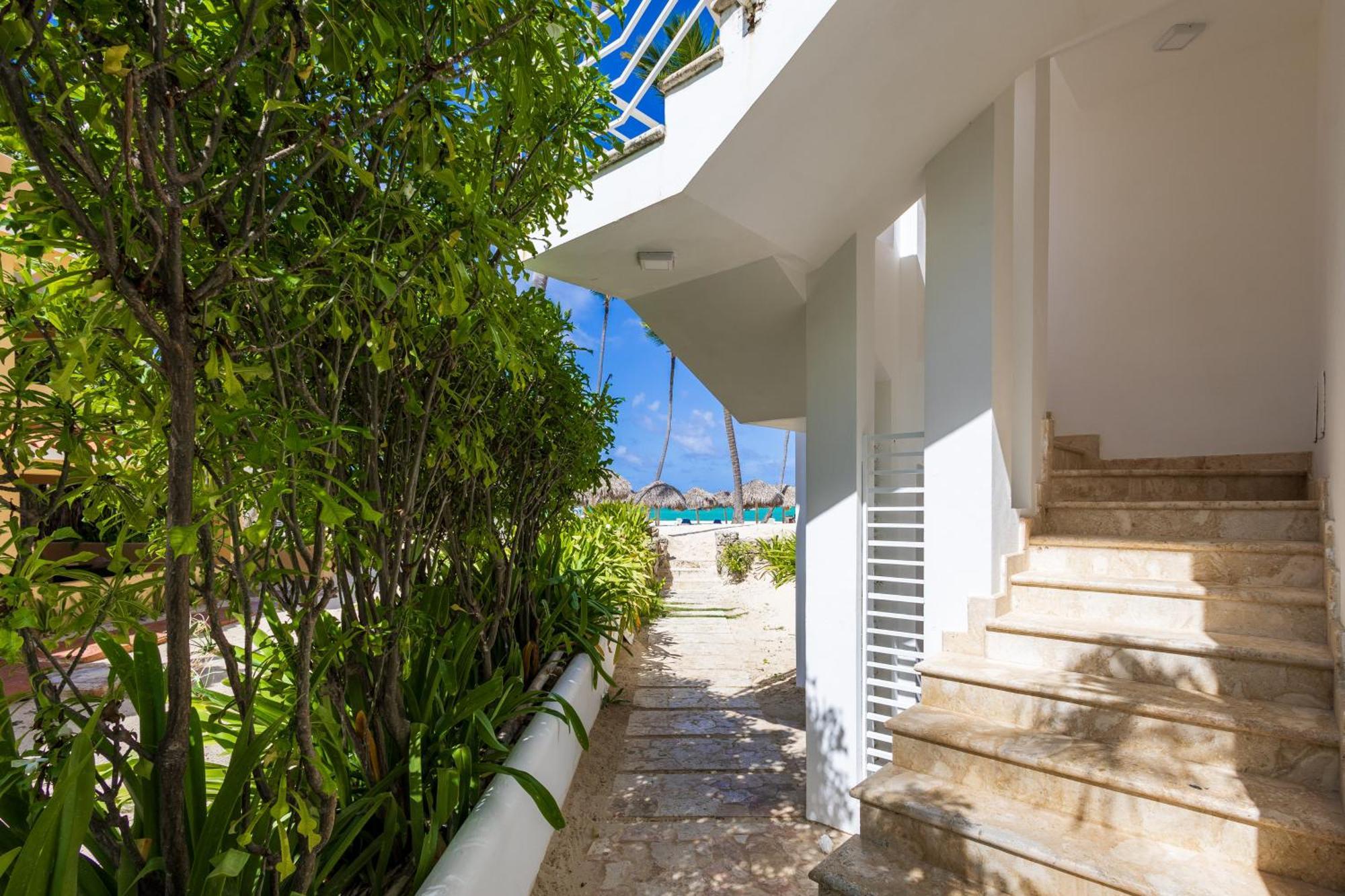 Prime Ocean View Punta Cana Apartments - 3-Bedroom Getaway With Private Terrace On Bavaro Beach Esterno foto